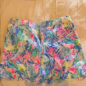 Lilly Pulitzer - sz small Floral Patterned Women's Shorts
